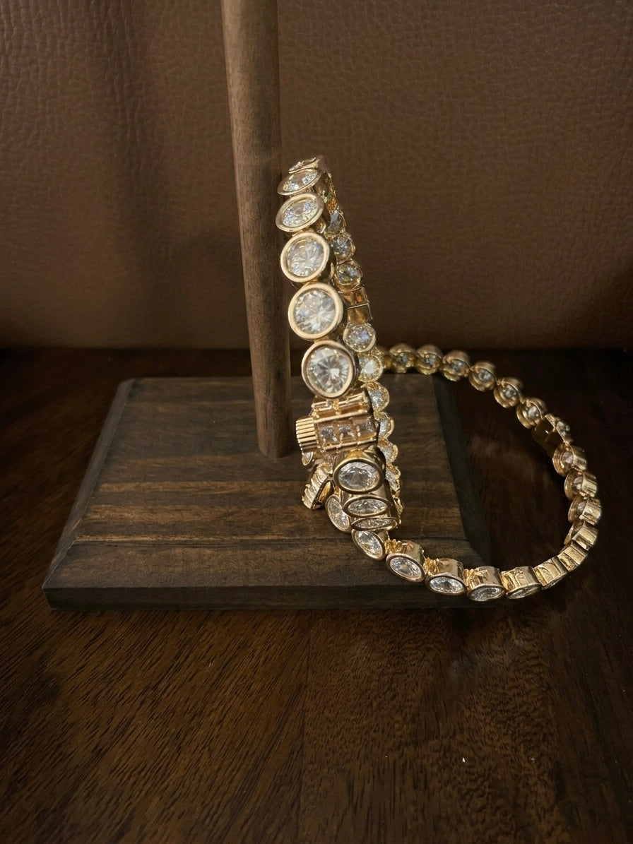 Ishani – Moissanite Bangles Set