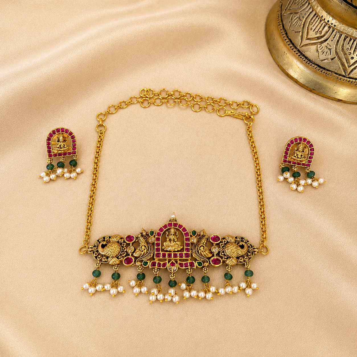 Mahalakshmi Kanti – Jadau Kundan Temple Choker Set.