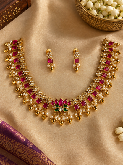 Kamalini Kanti – Lotus Motif Original Jadau Kundan Choker Set.
