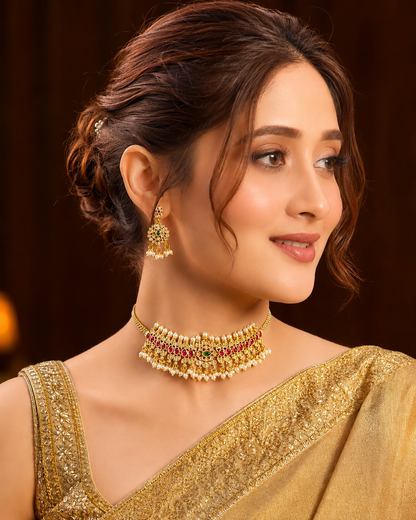Mouktika Kanti – Pearl Jadau Kundan Choker Set