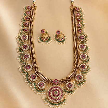 Rajamandala Bottu Mala – Original Jadau Kundan Long Haaram.