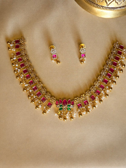 Kamalini Kanti – Lotus Motif Original Jadau Kundan Choker Set.