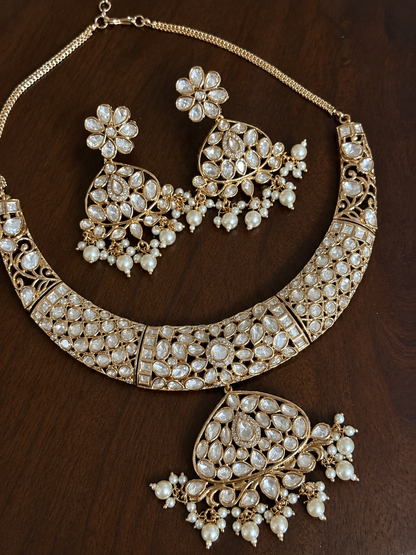 Devika – Moissanite Hasli Necklace Set with Floral Pendant