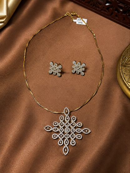 Kolam Twinline Necklace Set