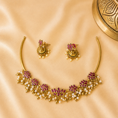 Padma Manjari – Original Jadau Kundan lotus Hasli Necklace Set.
