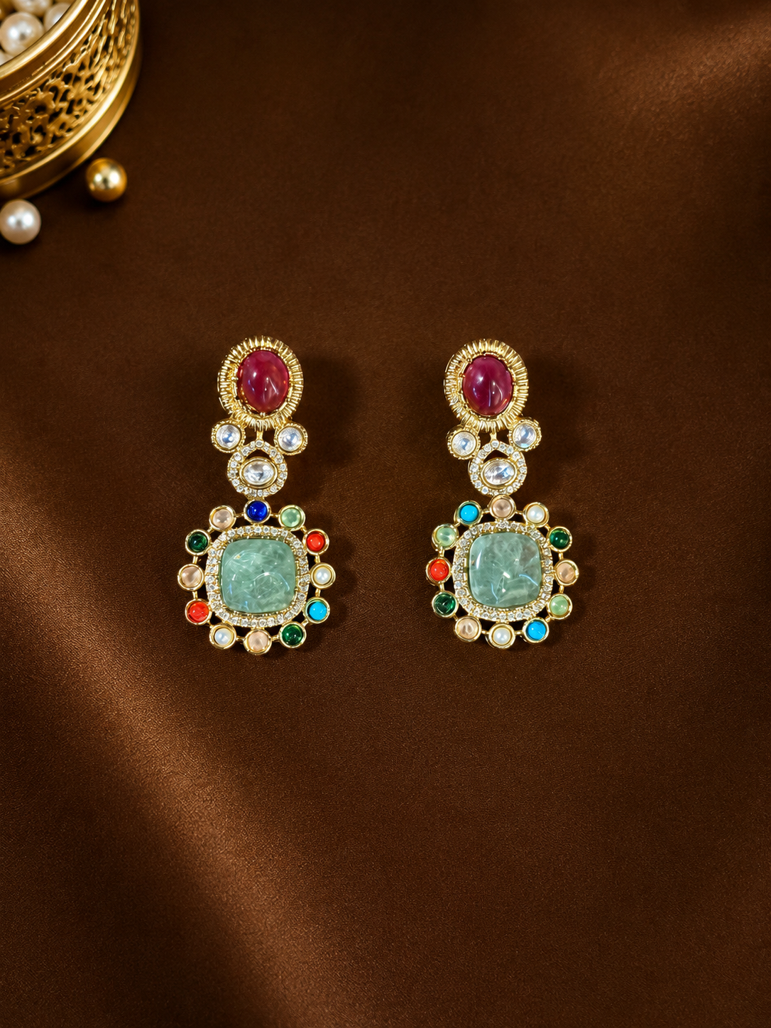 Aarunya – Petite Multigem Heritage Necklace Set.