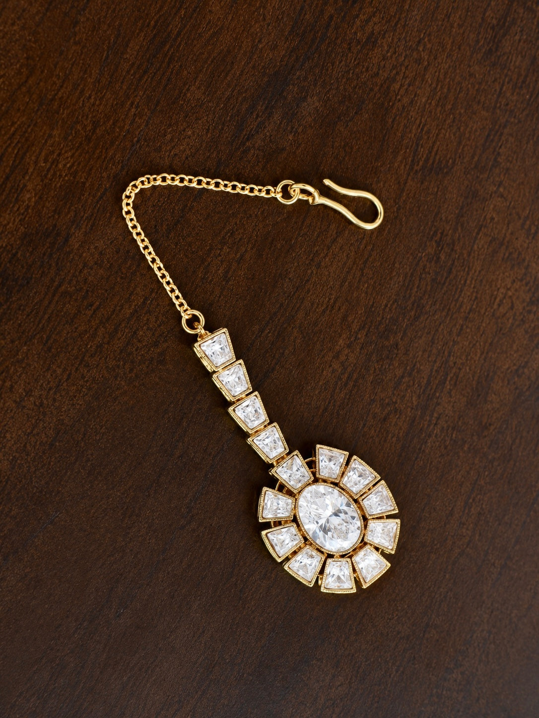 Aabha – Moissanite Polki Oval Halo Maang Tikka