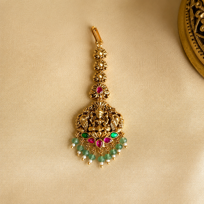 Gajalakshmi Maang Tika – Original Jadau Kundan Maang Tika.