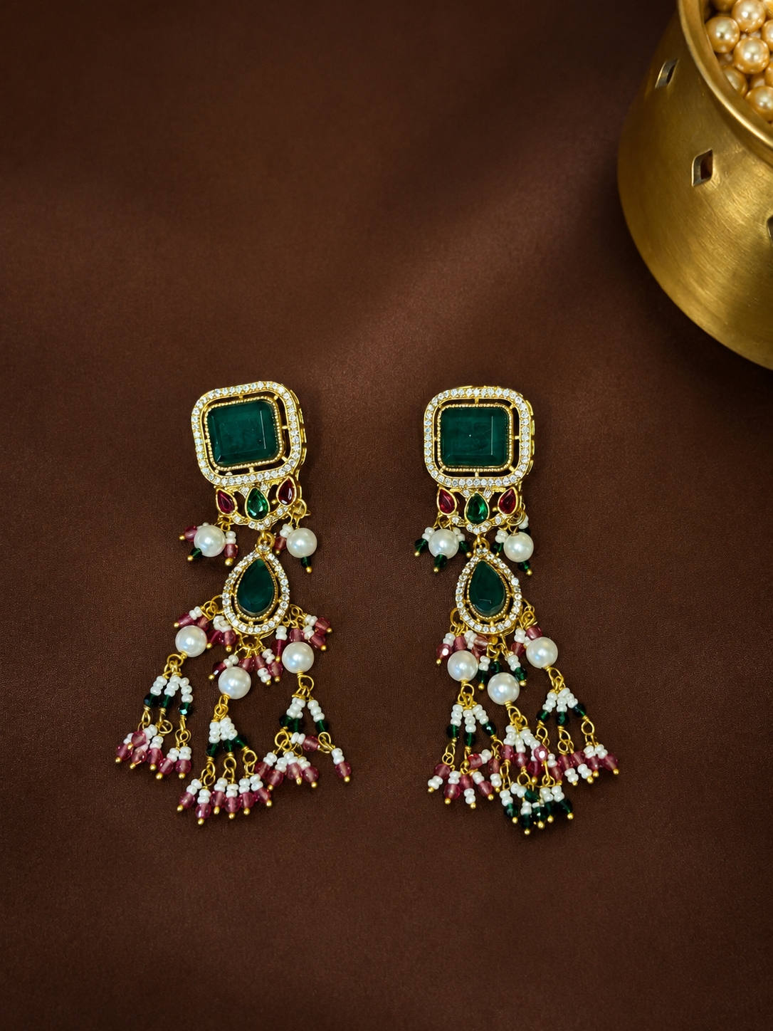Mayukhi – Emerald Pearl Heritage Choker Set.