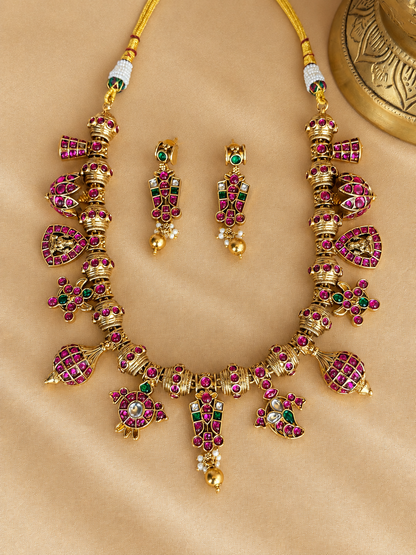 Vaikunta Vaibhavam – Original Jadau Kundan Necklace & Earring Set.