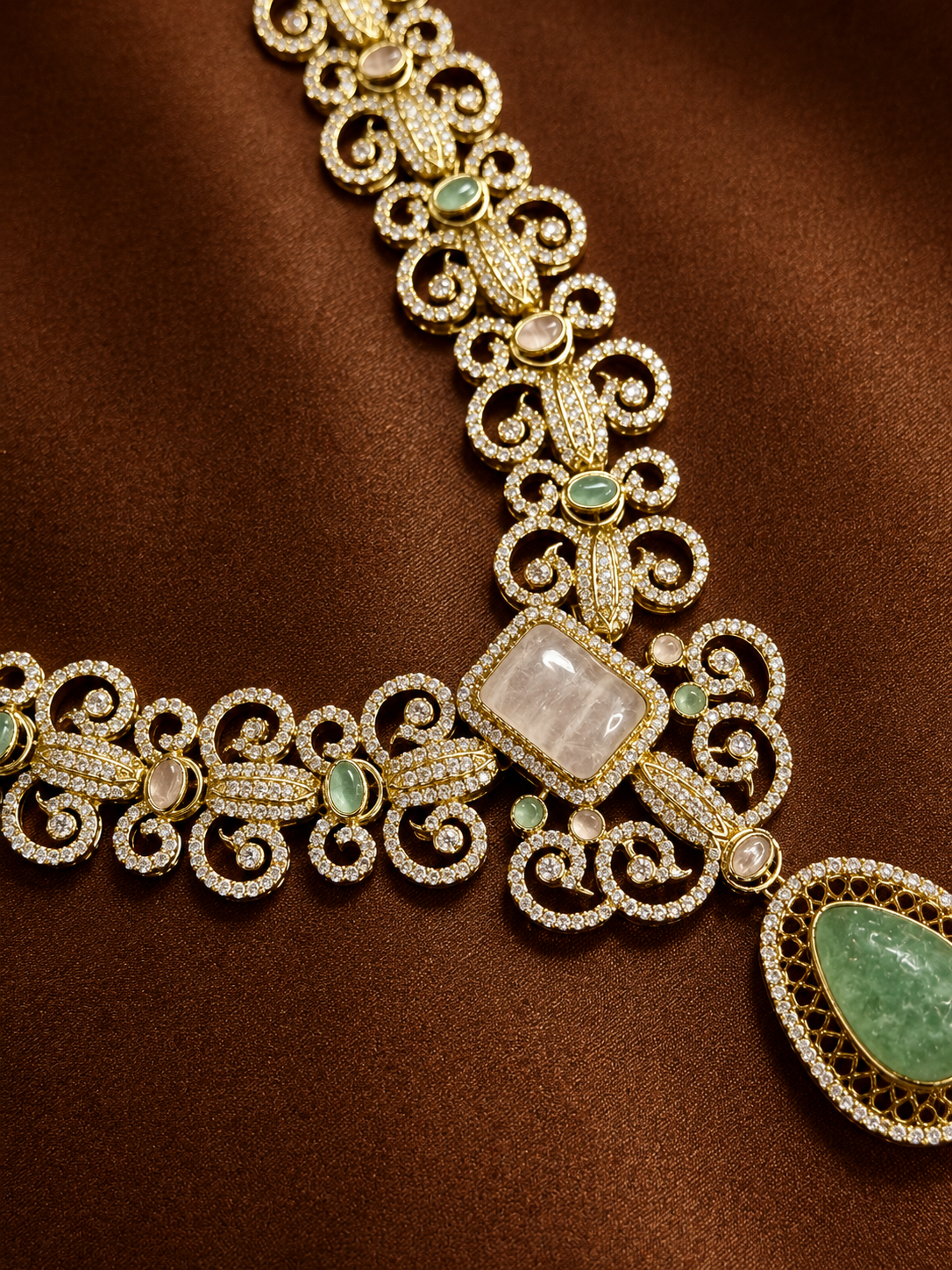 Mehranika Emerald Pendant Necklace Set