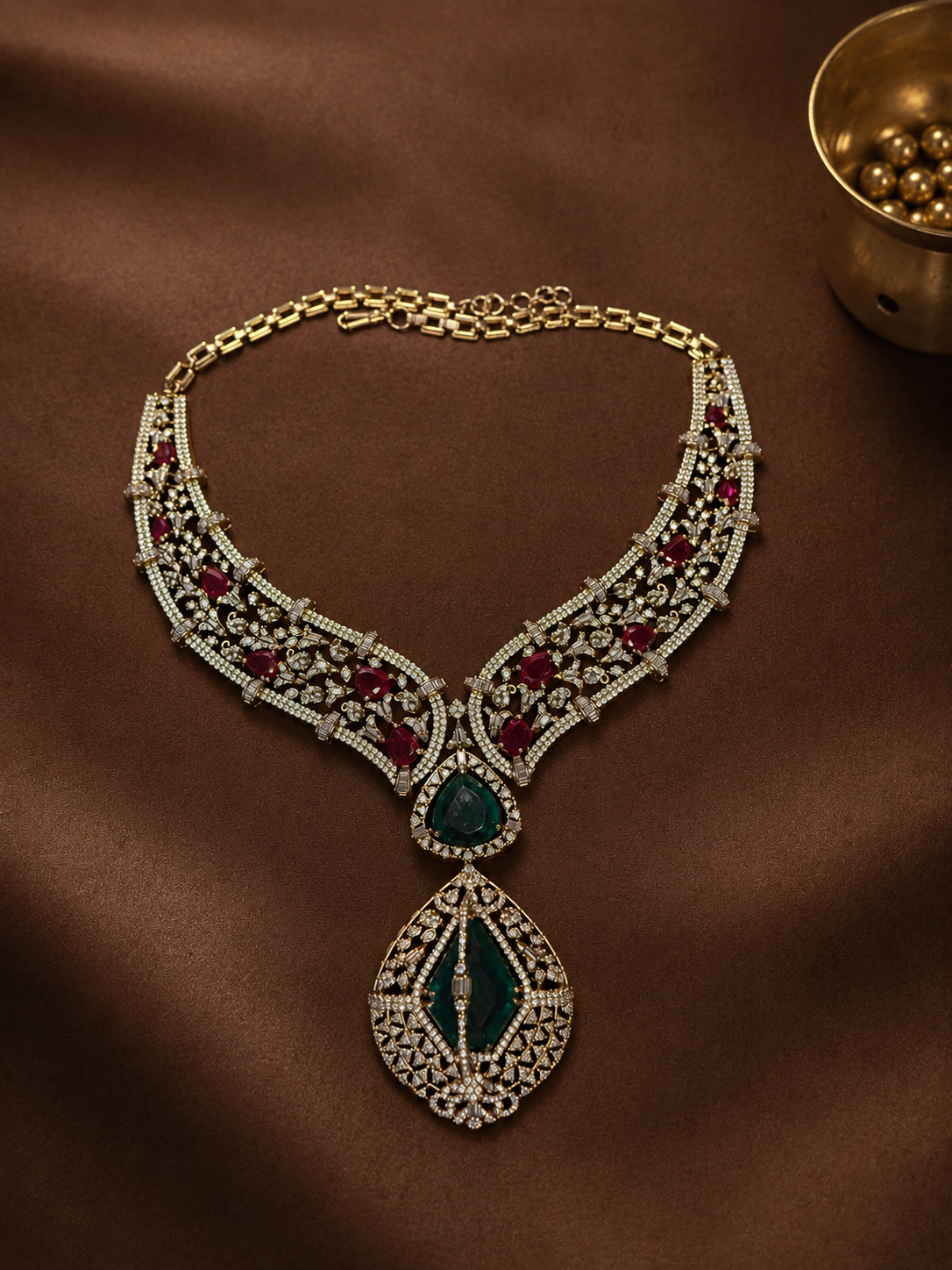 Rajratna – Emerald Diamond Filigree Heritage Necklace Set