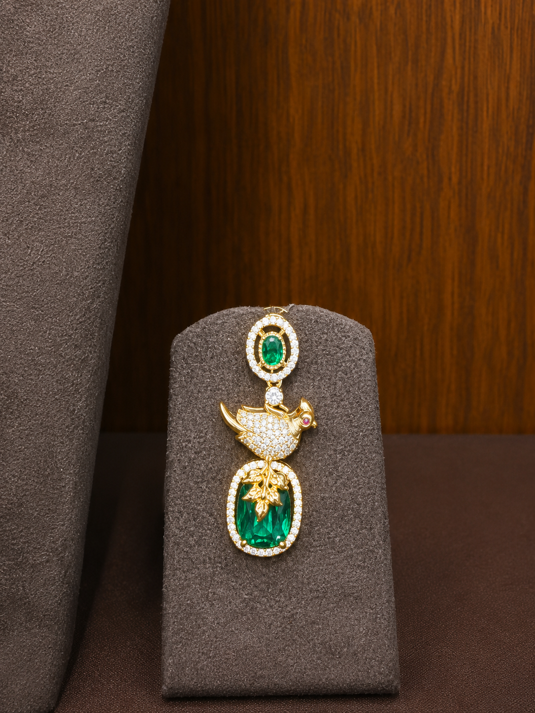 Shukarangi – Multicolour Heritage Parrot Necklace Set.
