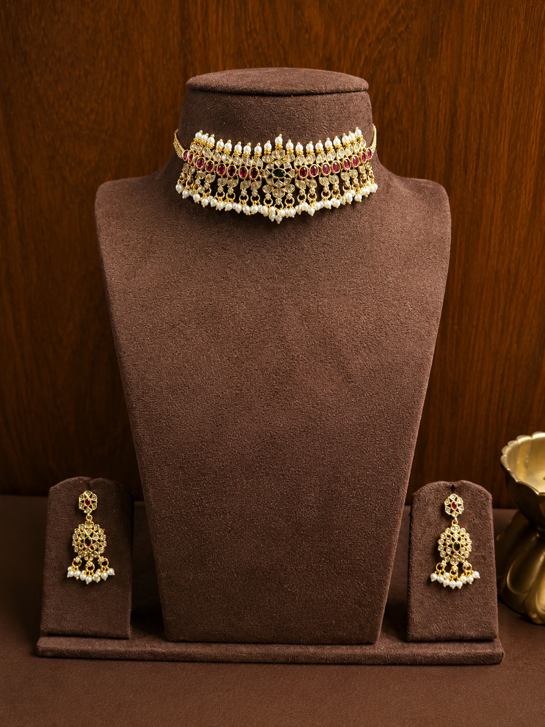 Mouktika Kanti – Pearl Jadau Kundan Choker Set
