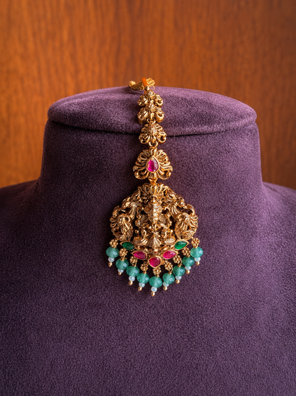 Gajalakshmi Maang Tika – Original Jadau Kundan Maang Tika.