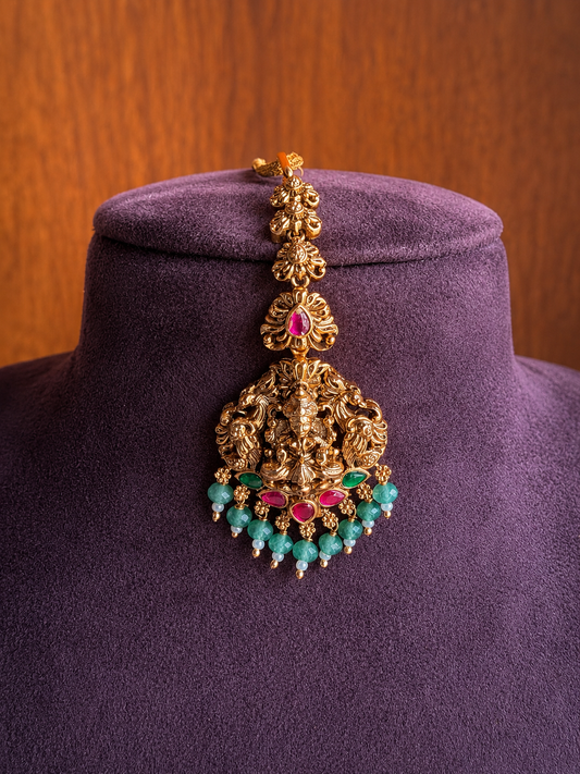Gajalakshmi Maang Tika – Original Jadau Kundan Maang Tika.