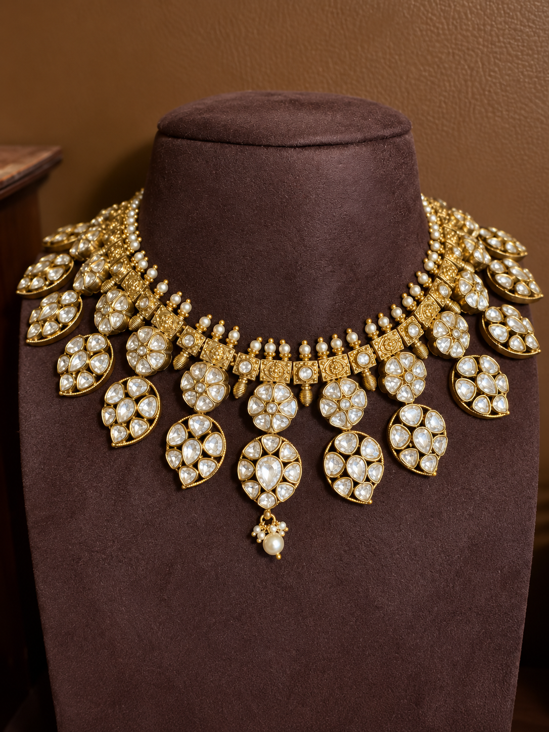 Maha Lavanya – Moissanite Mango Motif Necklace Set
