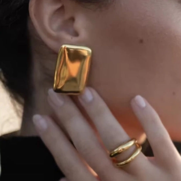 Smooth and Sleek Rectangle Studs
