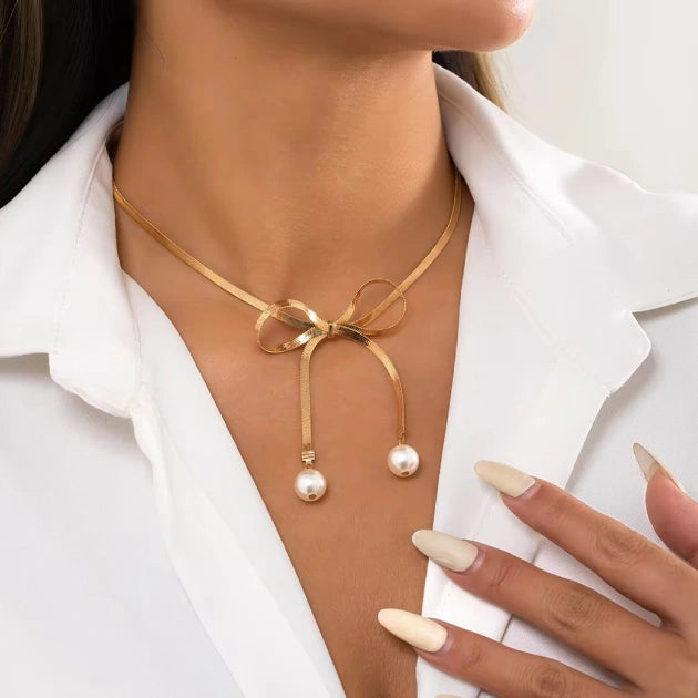 Pearl Droplet Bow Necklace