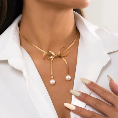 Pearl Droplet Bow Necklace