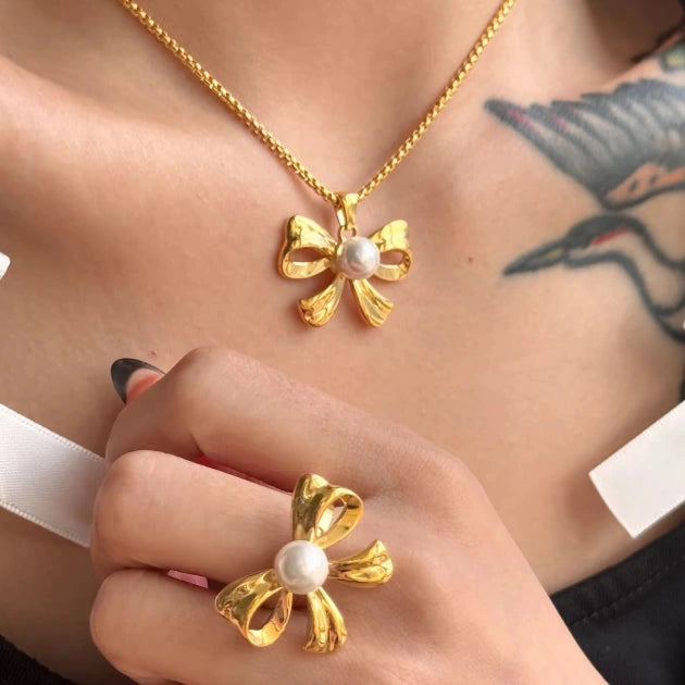 Pearl Studded Bow Ring – 18k Gold Plated
