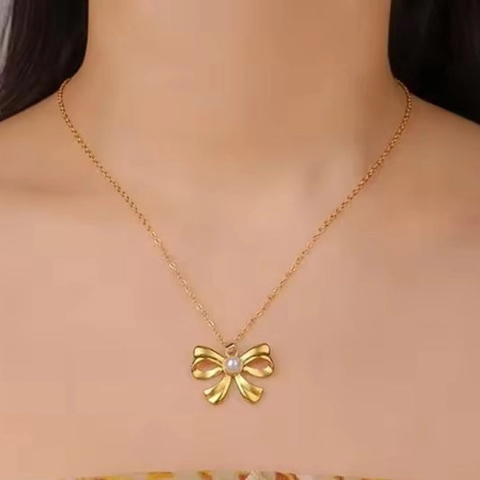 Pearl Bow Neck Charm - 18k Gold Plated