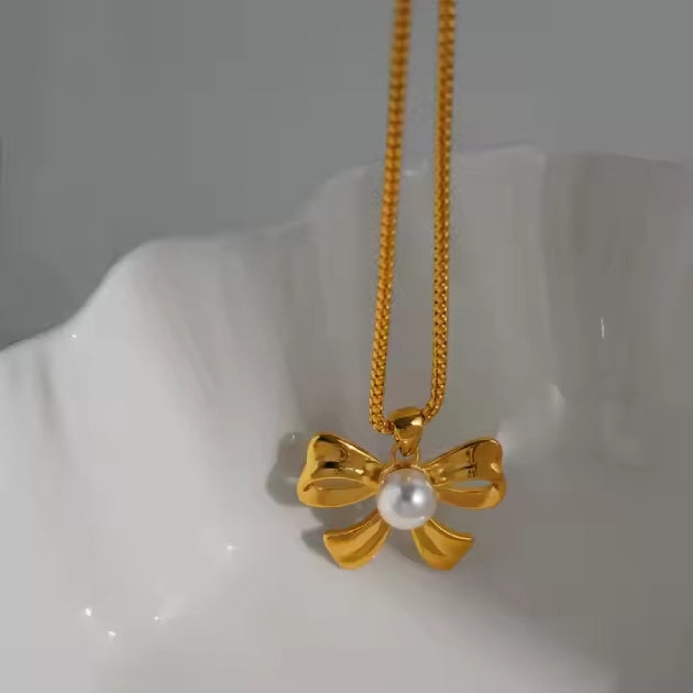 Pearl Bow Neck Charm - 18k Gold Plated