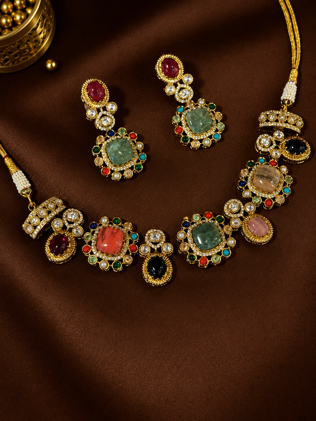 Aarunya – Petite Multigem Heritage Necklace Set.