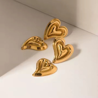 Cascading Curve Hearts Earring