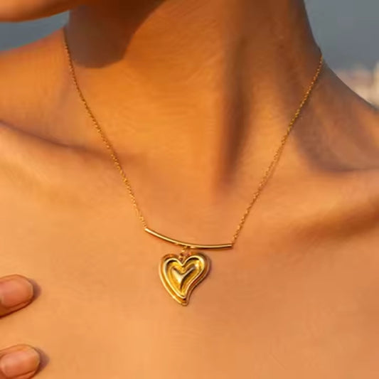 Curvy Heart Chain and Pendant - 18k Gold Plated