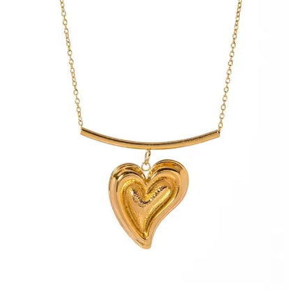 Curvy Heart Chain and Pendant - 18k Gold Plated