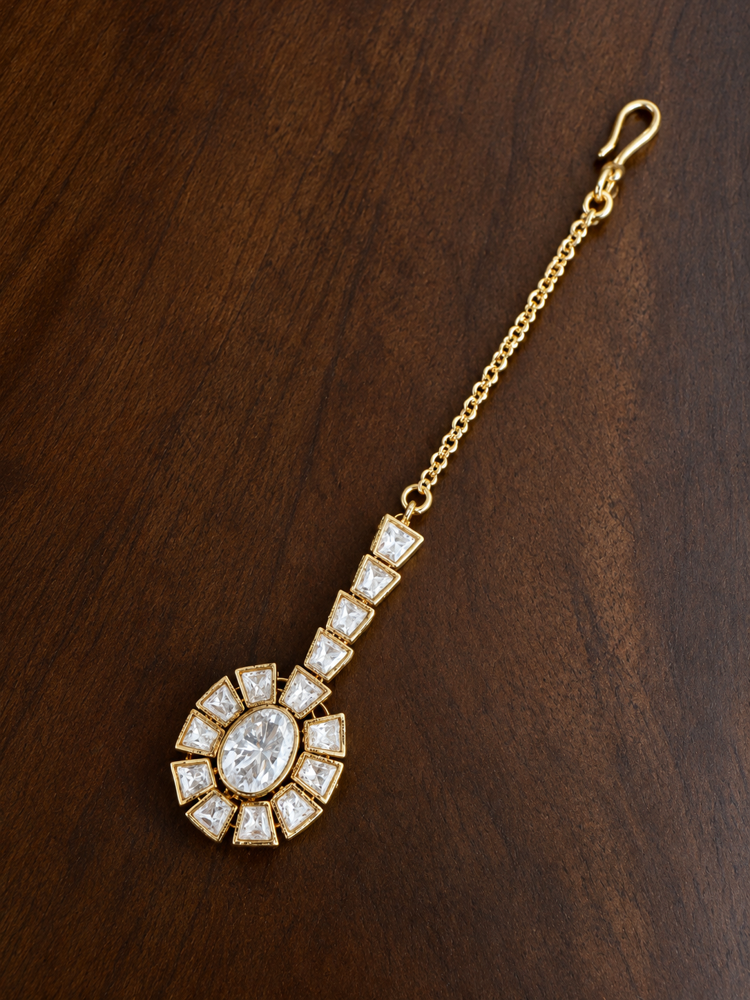 Aabha – Moissanite Polki Oval Halo Maang Tikka