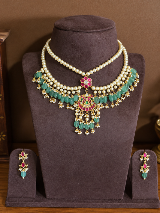 Mouktika Kanthi – Original Jadau Kundan Necklace Set