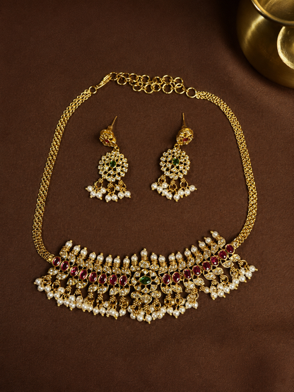 Mouktika Kanti – Pearl Jadau Kundan Choker Set