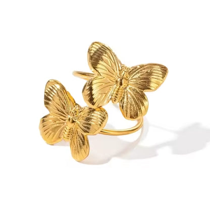 Huggy Butterfly Ring
