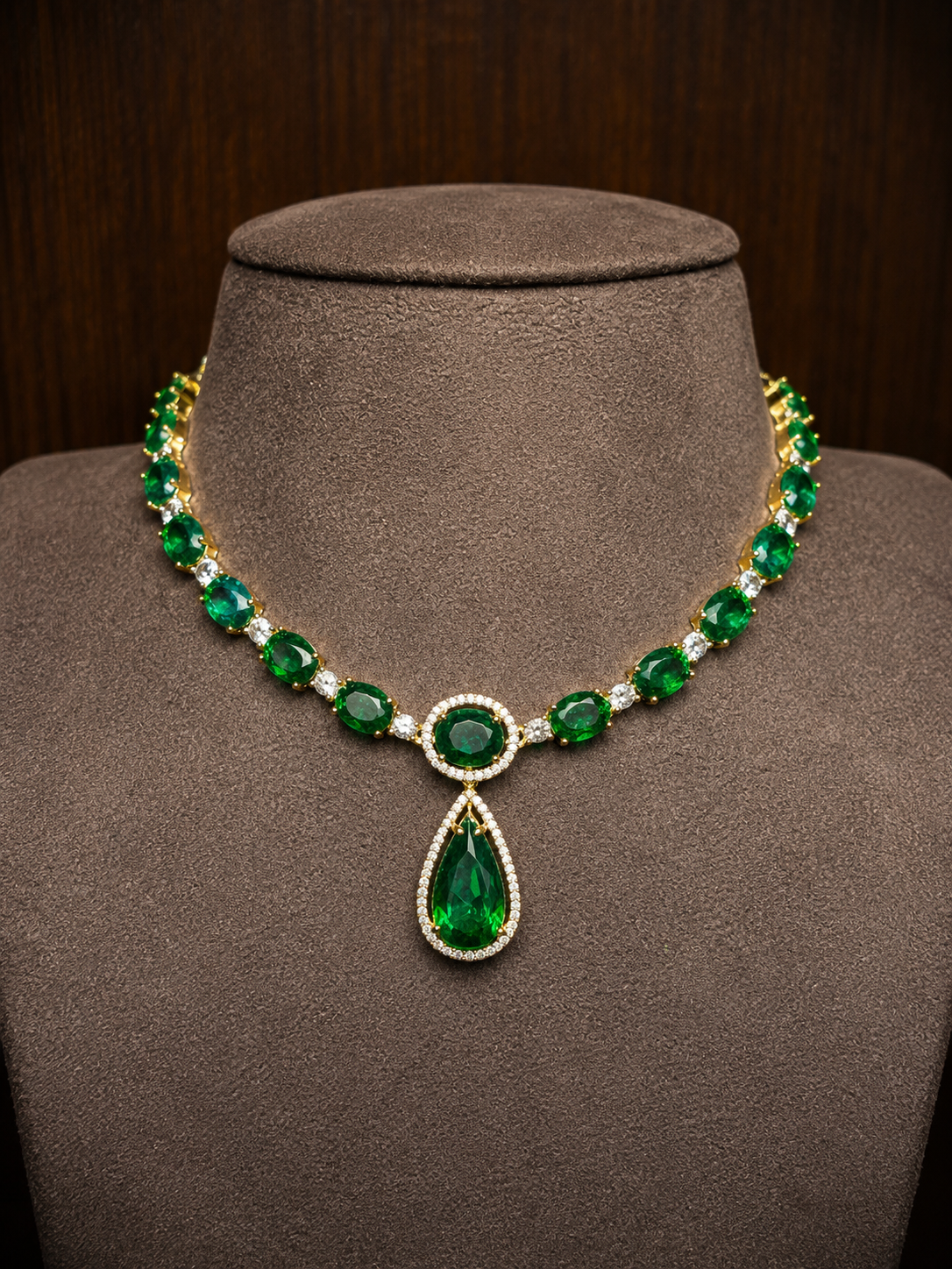 Harnika Petite Emerald Diamond Necklace Set.