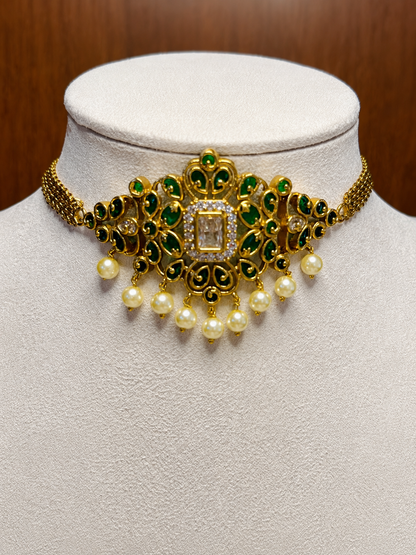 Noor Petite Emerald Choker Set
