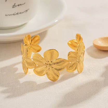 Viola Grace Cuff - 18k Gold Plated
