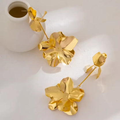Gold Plated Daisy Danglers