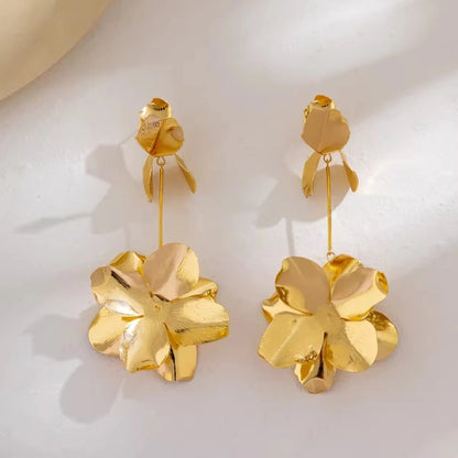 Gold Plated Daisy Danglers