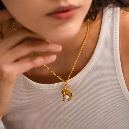 Pearl Blossom Neck Charm - 18k Gold Plated