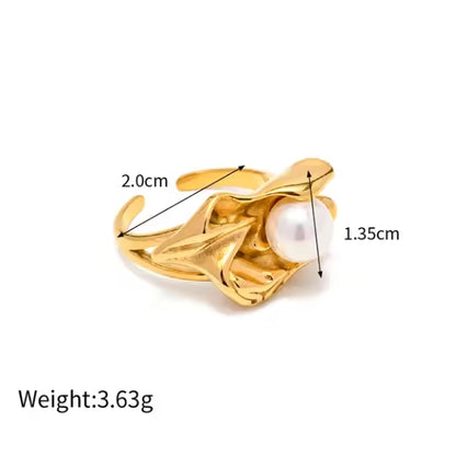 Pearl Blossom Ring - 18k Gold Plated
