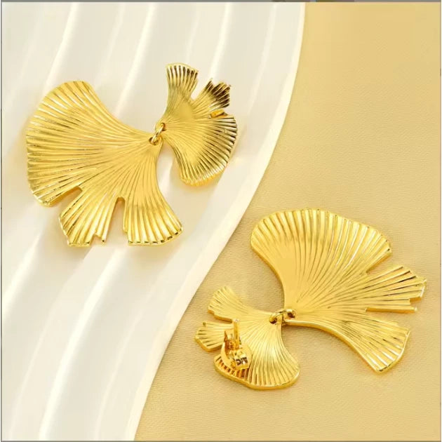 Gold Biloba Leaf Studs
