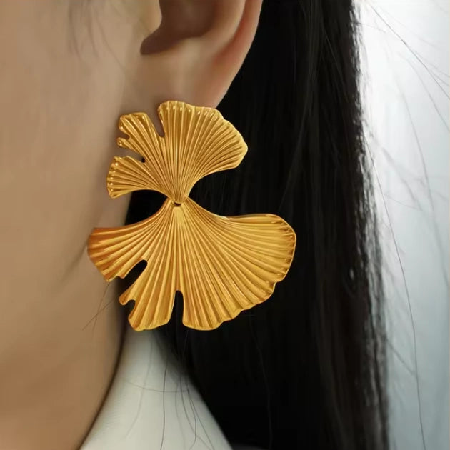 Gold Biloba Leaf Studs