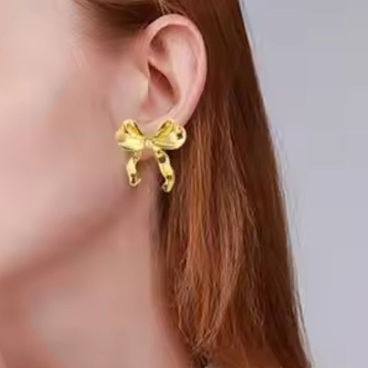 Mini Bow Studs
