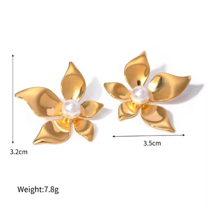 Blooming Pearl Studs
