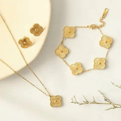 Luck and Luxe Clover Jewellery Set