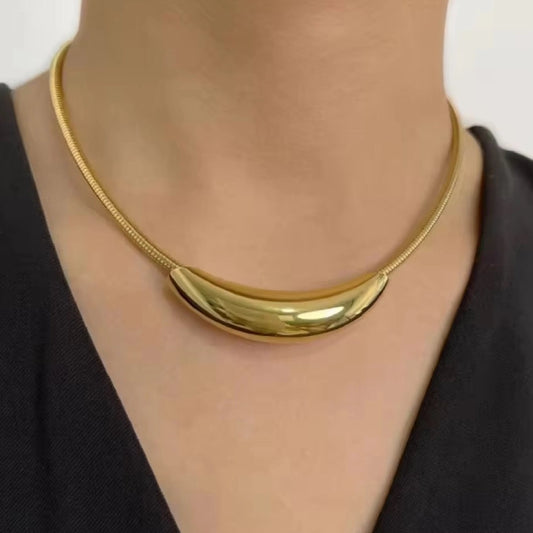 Luxe Tube Pendant Necklace - 18k Gold Plated