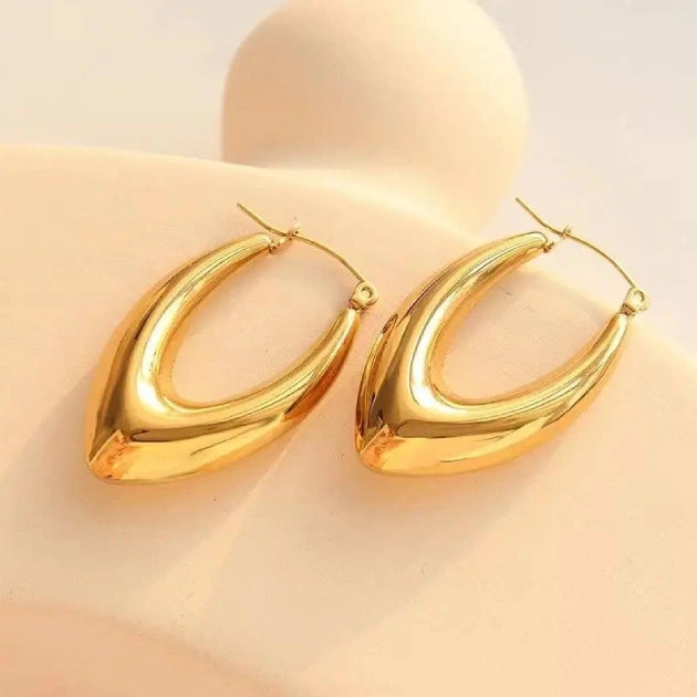Golden V-Curve Hoops