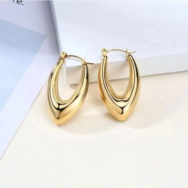 Golden V-Curve Hoops